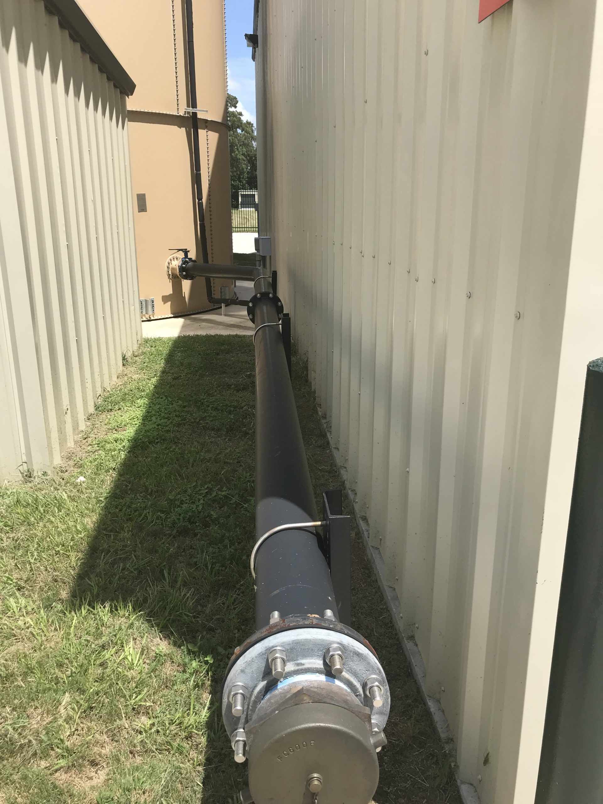 Steel tank
